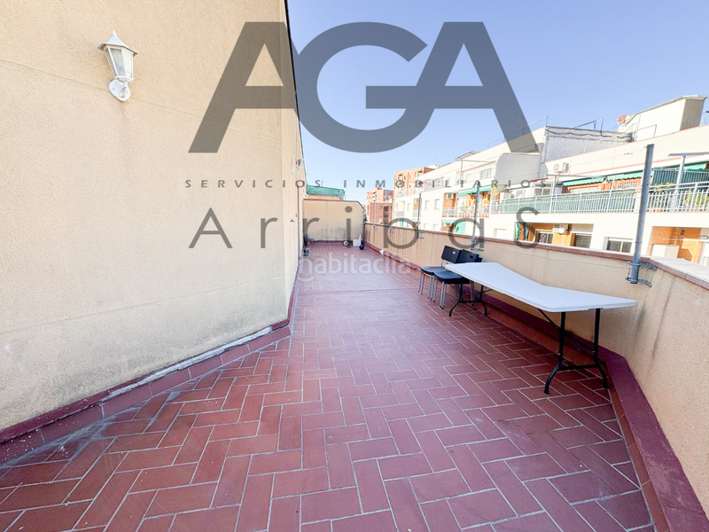 Foto b0c26ca0-1aad-4ead-984f-9c128b9e674e. Attico in Santa Rosa Santa Coloma de Gramenet