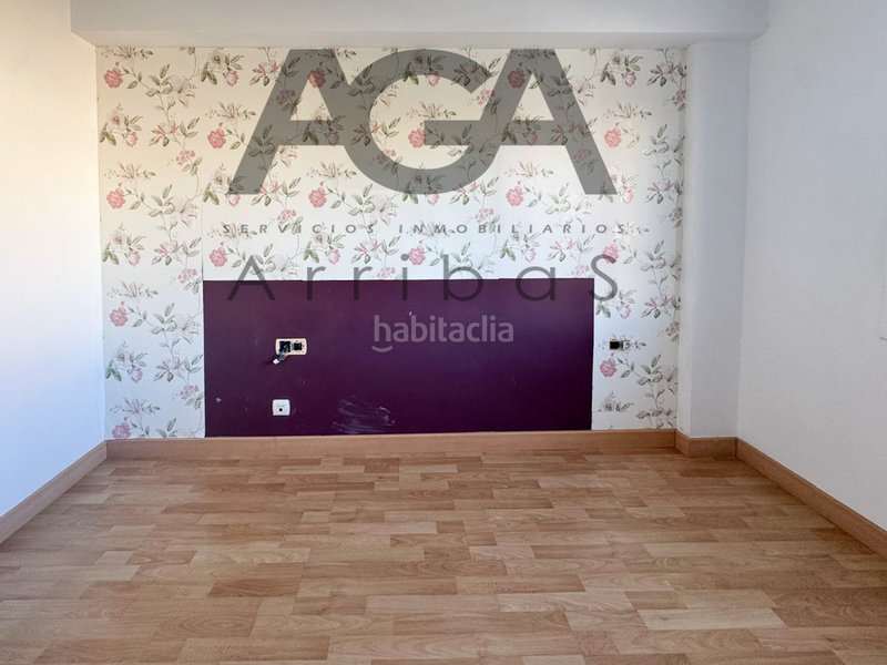 Foto 51bfe8a1-afc8-4422-b39d-db895b9e8731. Pis amb calefacció a Bufalà Badalona