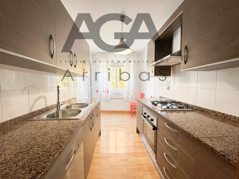 Foto 93055de8-bbd9-4821-8bb8-b8f7373ed283. Pis amb calefacció a Bufalà Badalona