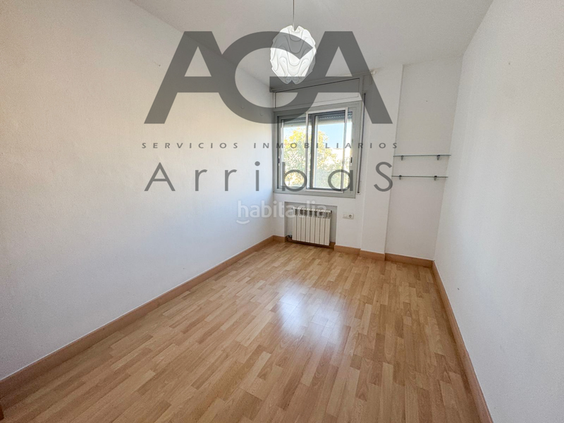 Foto 9e3daca9-1b6f-49f3-883f-4a12d1a6de77. Pis amb calefacció a Bufalà Badalona