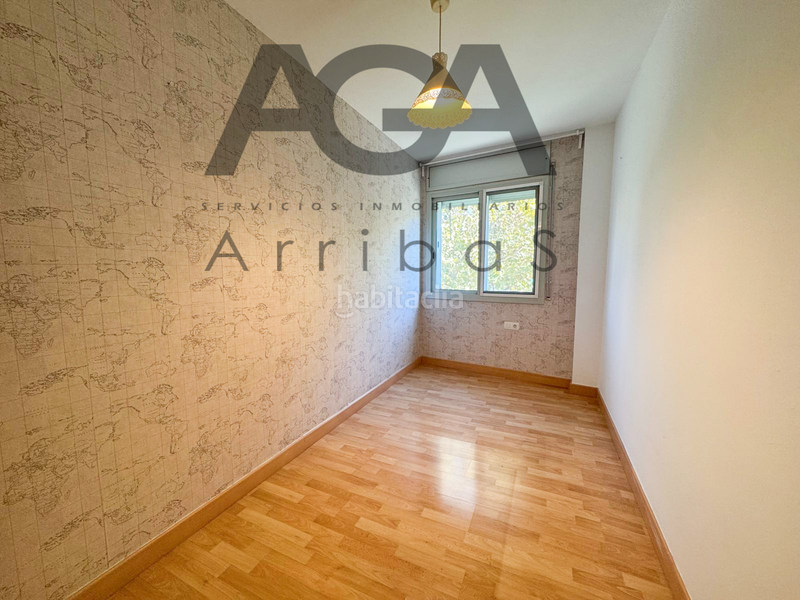 Foto e83bdec6-73e1-4e04-bc60-fa15143537e2. Pis amb calefacció a Bufalà Badalona