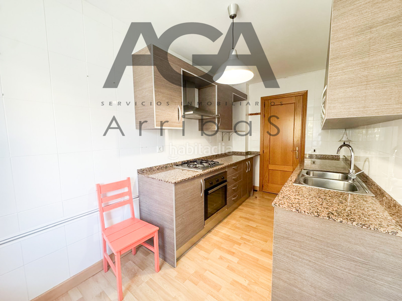 Foto ec1b612b-b3fb-4af1-abbd-b2991c16be6a. Pis amb calefacció a Bufalà Badalona