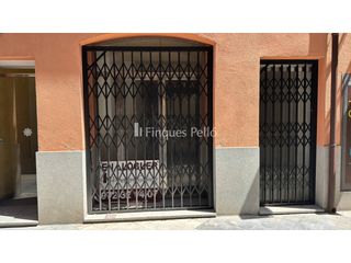 Lloguer Local Comercial  Calle sant joan. Local en alquiler en centre
