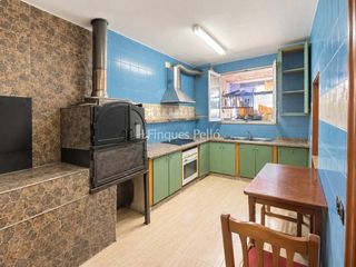 Casa adossada a Calle Pecher