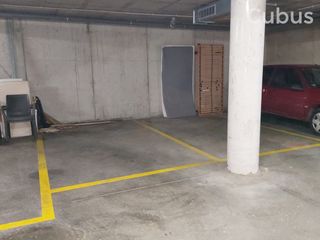 Parking voiture à Olot