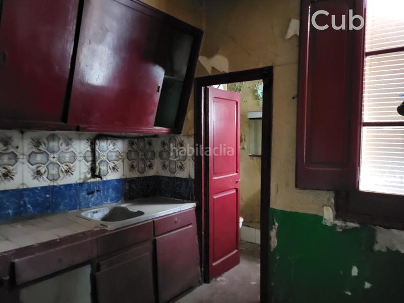 Foto 23740529-cb0a-4c39-8248-3371cee9c946. Edificio in Olot