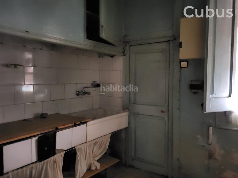 Foto 7df1f68b-c0de-40f0-a437-fd874c4e72b7. Edificio in Olot