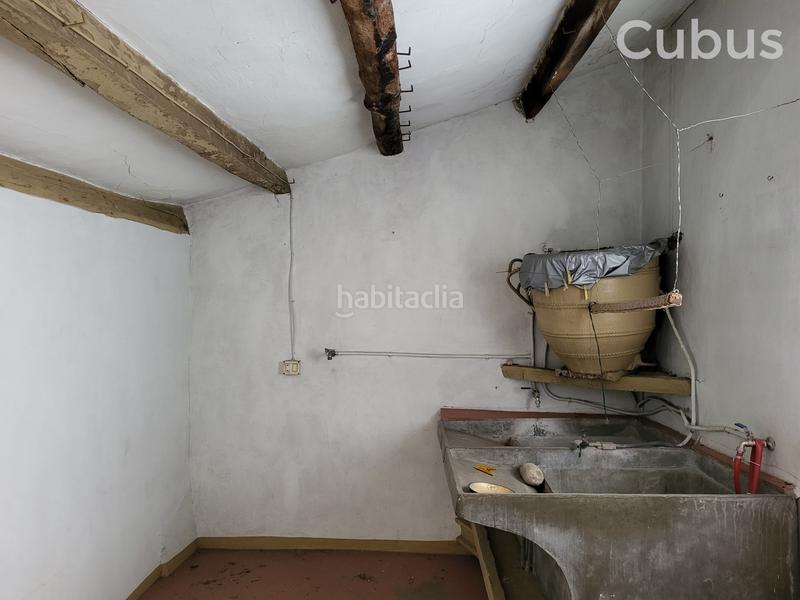 Foto cc085e63-1408-4a63-8ec5-d7ddcd21228a. Edificio in Olot