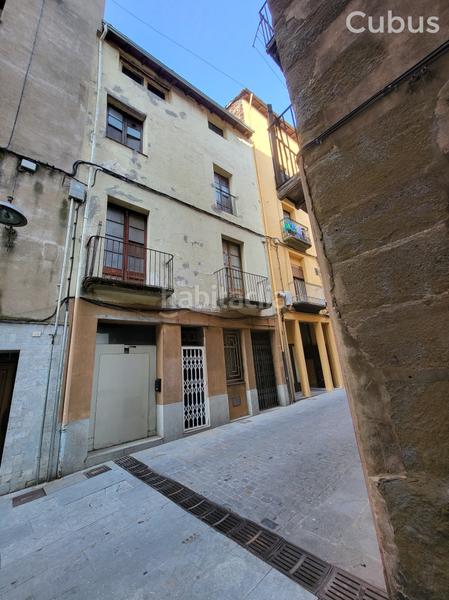 Foto 228d71ef-052b-4df4-8005-00799ac6fb1f. Edificio en Olot