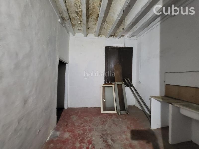 Foto bc9568ff-6444-4e84-9a42-01efa5bee7de. Edificio en Olot