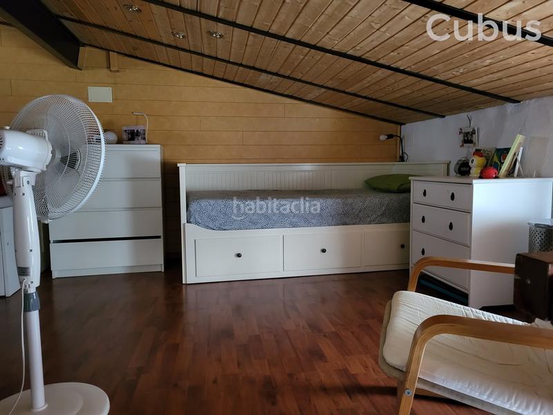 Foto be22deba-d604-4571-a01d-8b0e7fdba7d7. Edificio en Olot