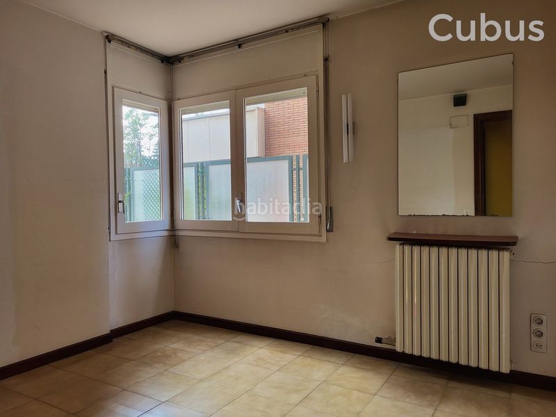 Foto 50a0fa81-61a7-418e-b396-fb713d45f91c. Pis amb calefacció aparcament a Olot