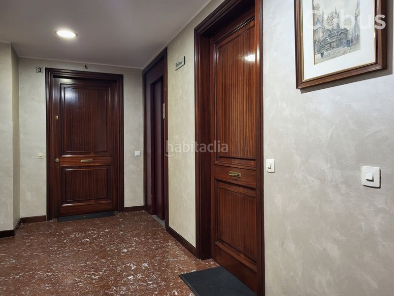 Foto f56d6216-85be-439d-a18b-9e9fa2bc150e. Pis amb calefacció aparcament a Olot