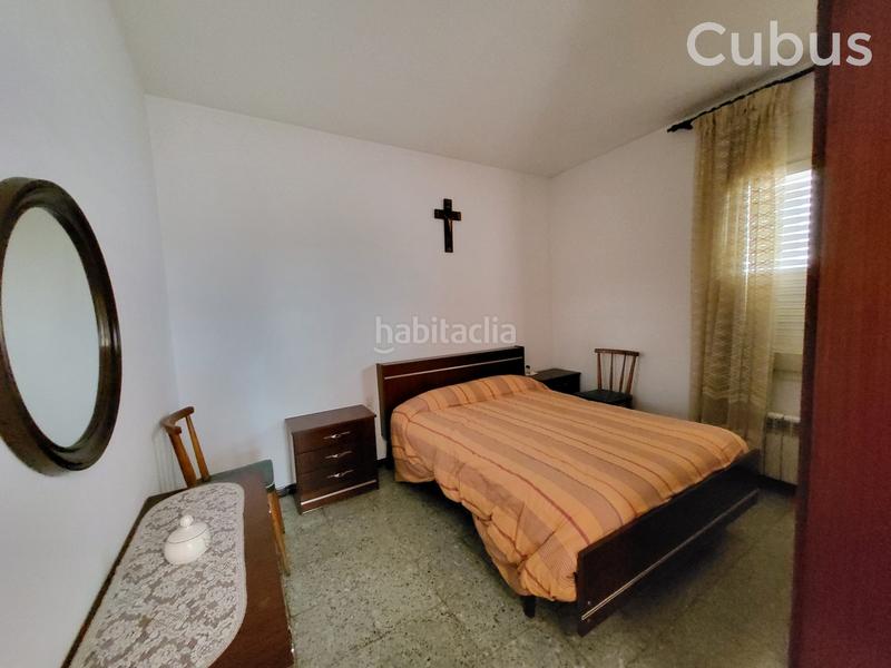 Foto 686ef734-dfba-4b0d-ac5b-c39eb0d5c158. Casa pareada en Olot