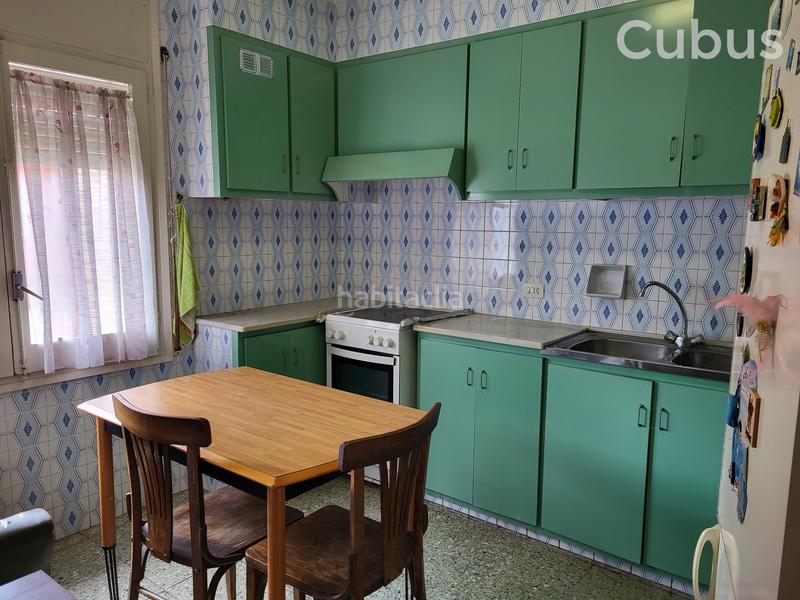 Foto a6a724bd-7b46-4bae-b770-322d72fb1eef. Casa pareada en Olot