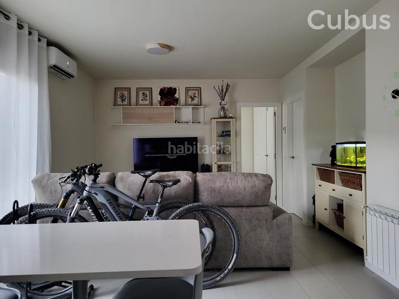 Foto 016361fe-f3d0-432b-bb68-009b34afd54a. Planta baja en Olot