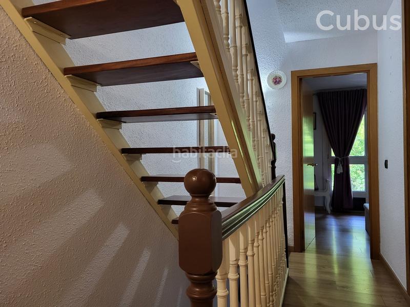 Foto 8f21a2f0-656e-4651-9246-13b69a39a6de. Casa adosada en Olot