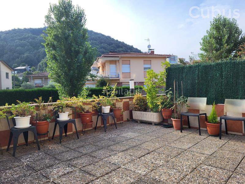 Foto 6068fac7-01a8-4efe-b798-4e4482b11d69. Casa adossada amb calefacció aparcament a Olot