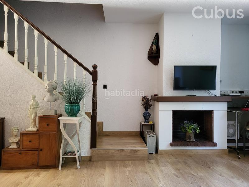 Foto d7bb3237-7c9b-4cde-8692-a85c5d8aa0b1. Casa adossada amb calefacció aparcament a Olot