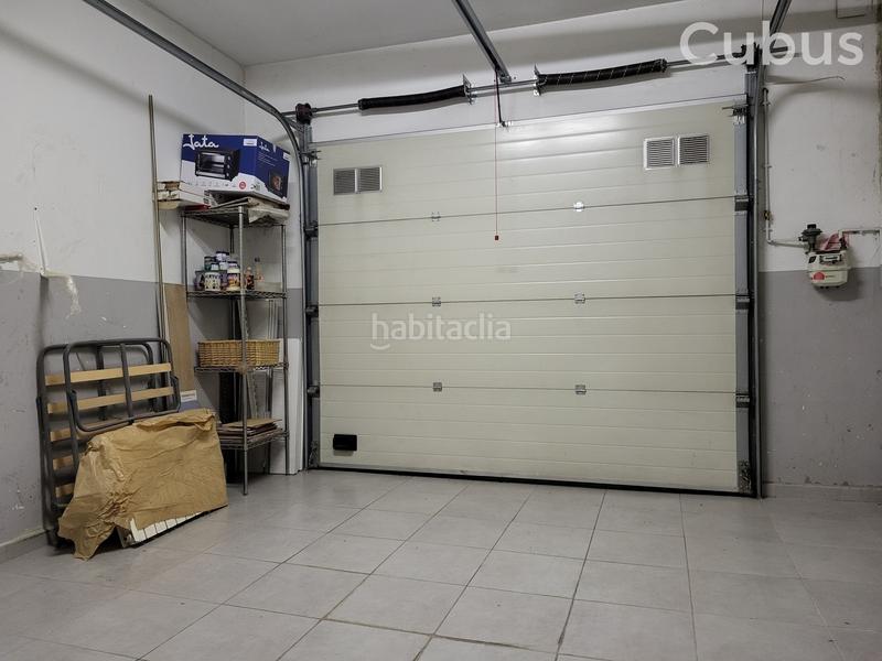 Foto fea2cb4e-c1fa-49bf-bc20-89811c924efb. Casa adossada amb calefacció aparcament a Olot