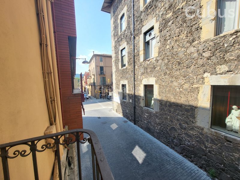 Foto f38c7bcf-3e54-42de-8877-c6e5af2d0cbc. Pis a Olot
