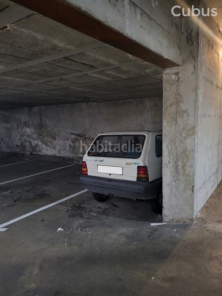 Foto 1ae1fbdf-0394-4cc6-be3f-eaa94812b5b8. Aparcament cotxe a Olot