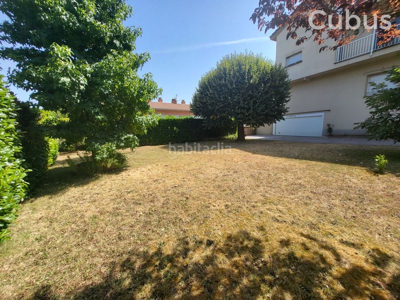 Foto 417c35ed-7467-41b4-8fdf-bb8f34a77c83. Casa amb calefacció aparcament a Olot