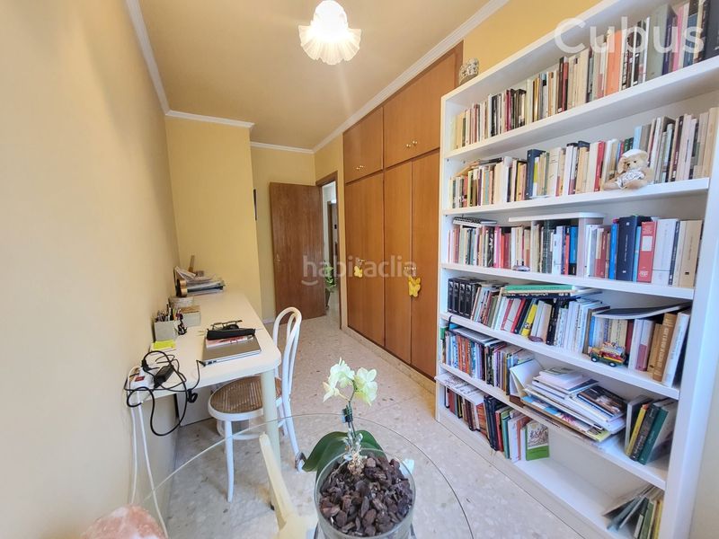 Foto 9cb661f2-3581-44d3-b4c1-c38b983d08a8. Casa amb calefacció aparcament a Olot