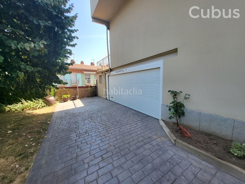 Foto a5776fb1-0605-48f3-a5cd-4687da4e2566. Casa amb calefacció aparcament a Olot