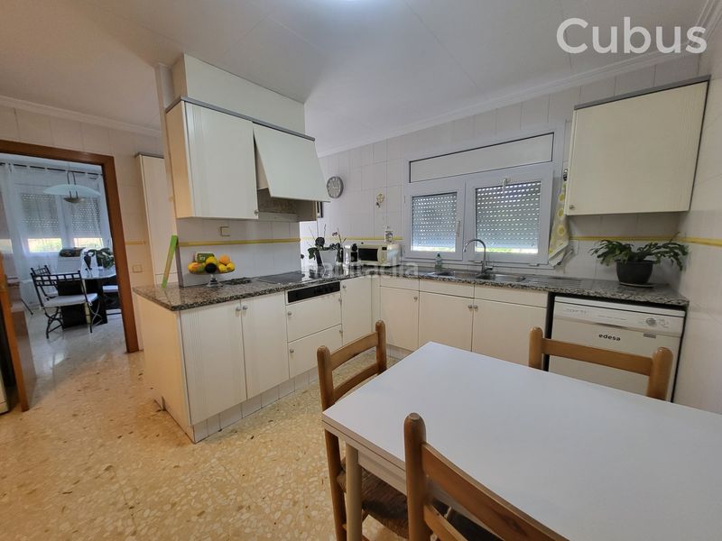 Foto aa0f1d85-5583-491a-9f67-4eaa75bf858f. Casa amb calefacció aparcament a Olot