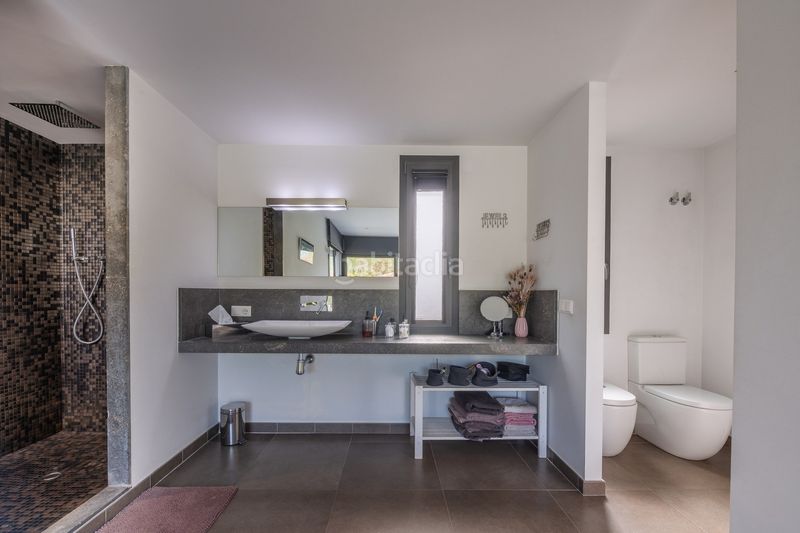 Foto b8dae900-0ce0-4721-8455-9134839a074f. Casa a Cornellà del Terri