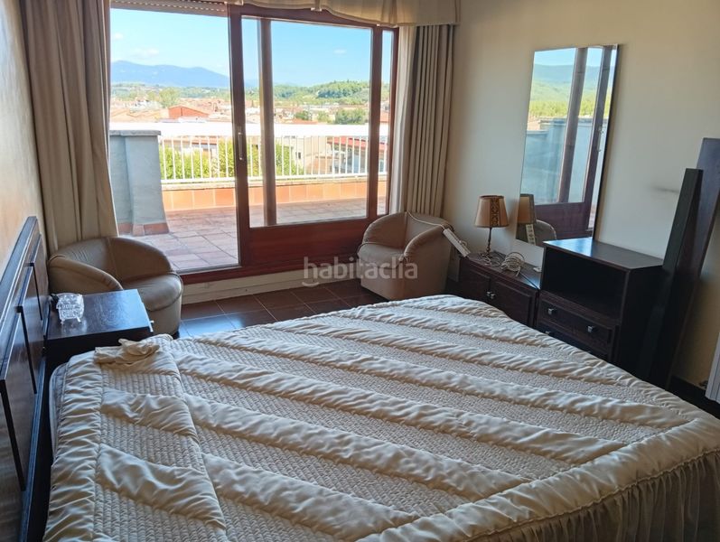 Foto e3a97577-d1fa-429d-9861-01c743d04cbd. Àtic amb calefacció a Banyoles