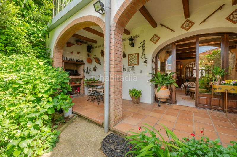 Foto fa190159-f3c2-409b-9744-703a2e9069b0. Masia amb calefacció a Tortellà