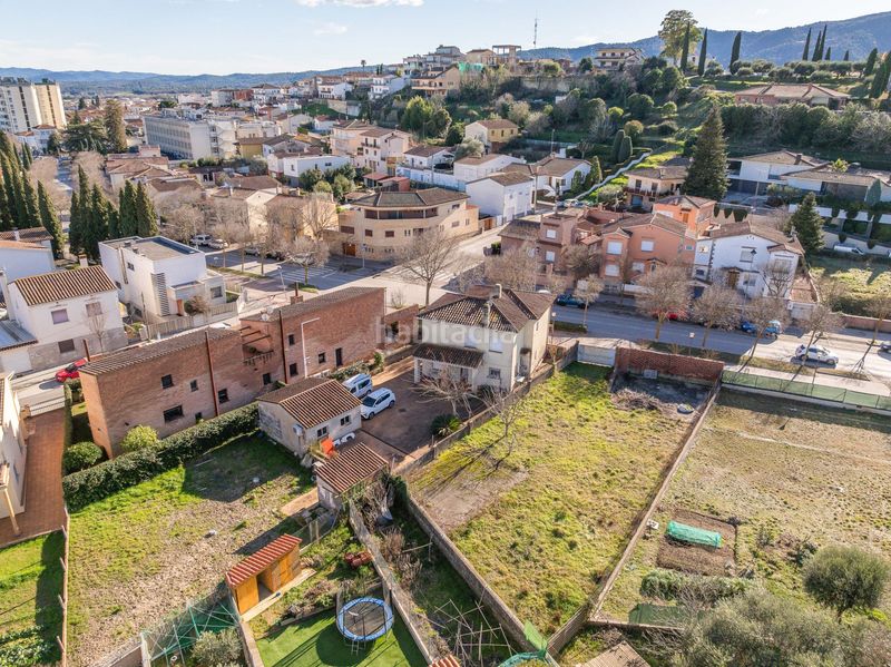 Foto d81a4b9b-20e6-4fe2-9341-3f5d3eed2819. House in Banyoles