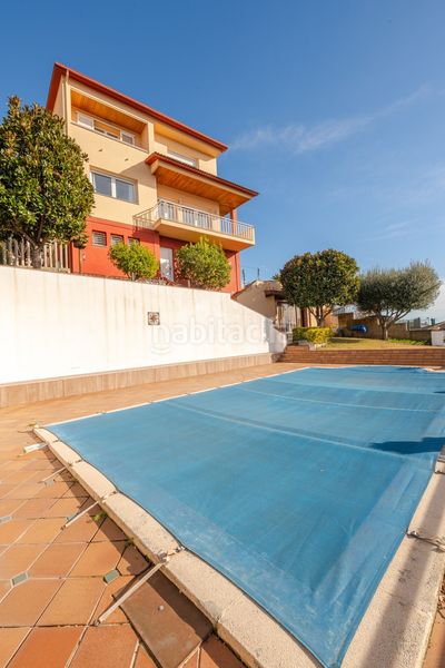 Foto 26321eae-f337-4b82-9937-ff48150f6999. House with parking pool in Banyoles
