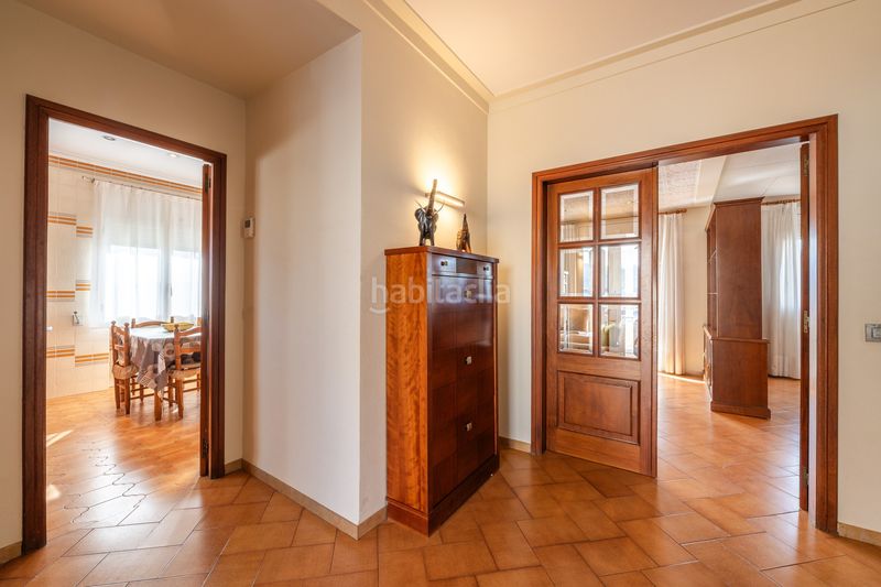 Foto 34d2d530-e11d-4182-8532-1a8dd998da02. House with parking pool in Banyoles