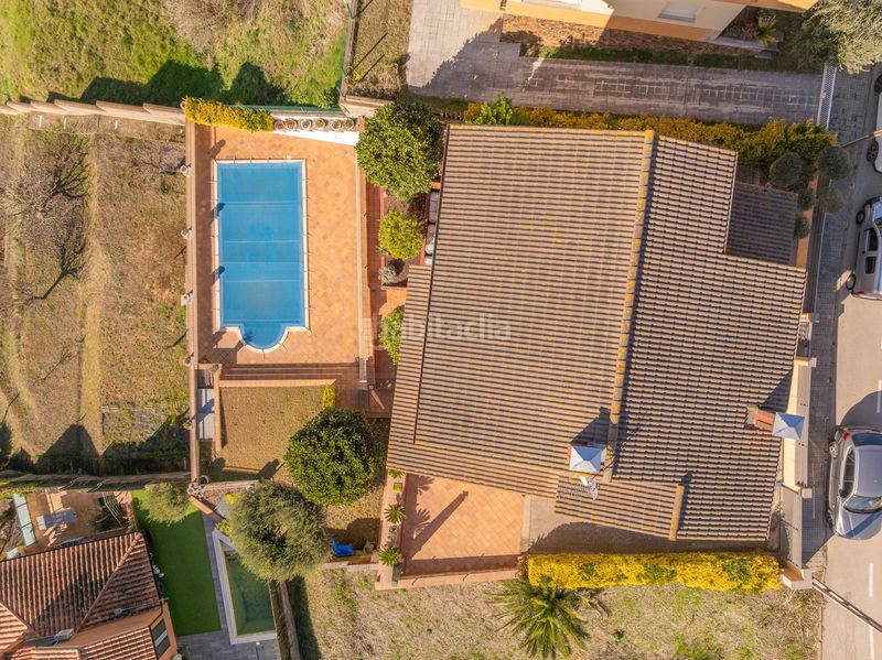 Foto 810277c2-27e6-42de-9e43-61c4310cd413. House with parking pool in Banyoles