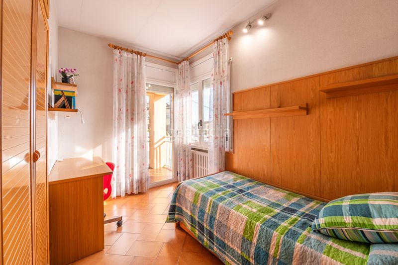 Foto b6b15308-cfe0-41d2-a9fd-bf801a5bb833. House with parking pool in Banyoles