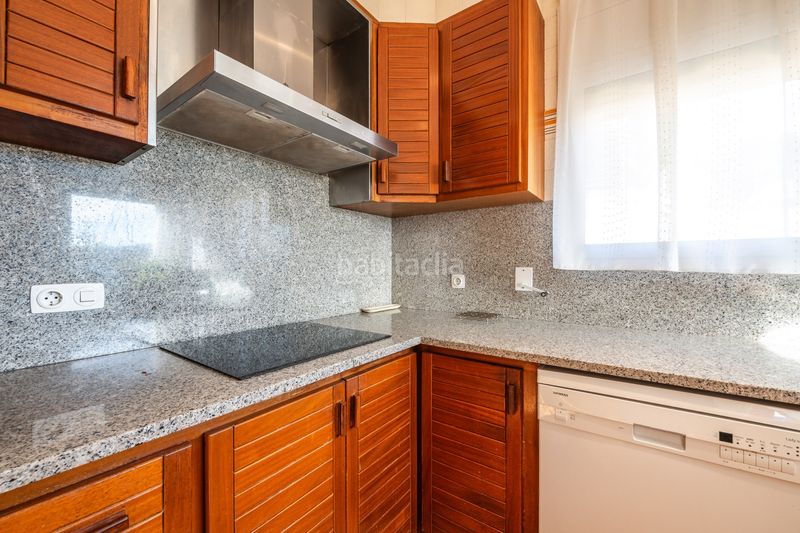Foto b6e79110-cce2-4e34-9ca3-8e18ef57a66f. House with parking pool in Banyoles