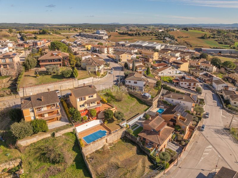 Foto ca4d237c-3fcd-4f77-86b8-bf53d3d0e93e. House with parking pool in Banyoles