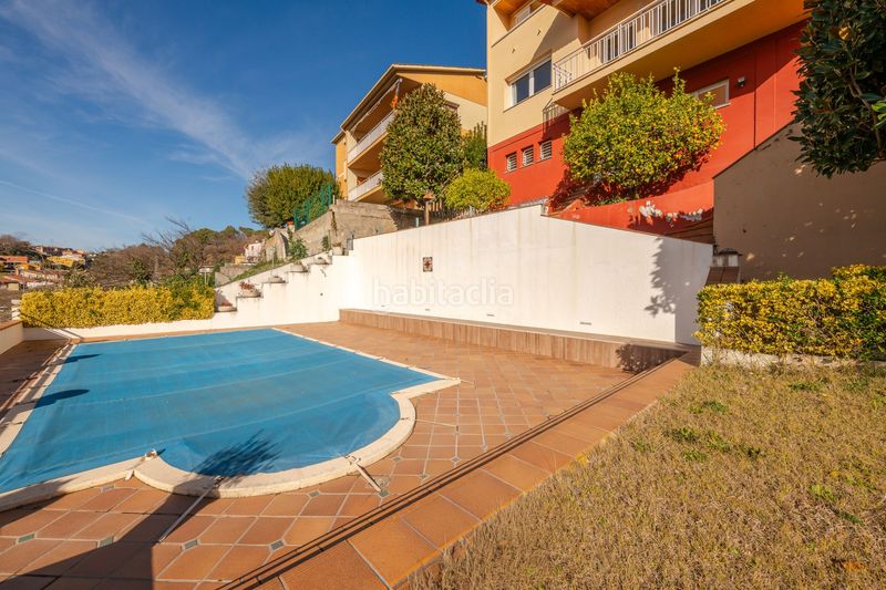 Foto cbb5c8dd-b098-4583-8d1d-de96528da1ce. House with parking pool in Banyoles