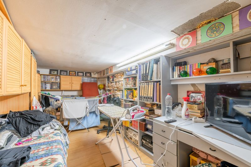 Foto d60d8e81-76fd-478d-9b62-47a1a149ab75. Local comercial a Banyoles