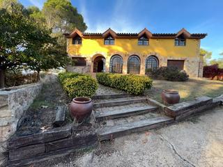 Casa a Barri de Lourdes-Gallecs. Maravillosa casa