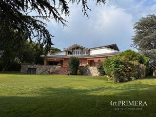 Casa  Avinguda de l'onze de setembre. Casa de lujo