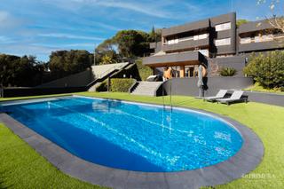 Casa  Carrer de la marinada. Exclusiva casa en vallromanes con vistas y jardín magníficos