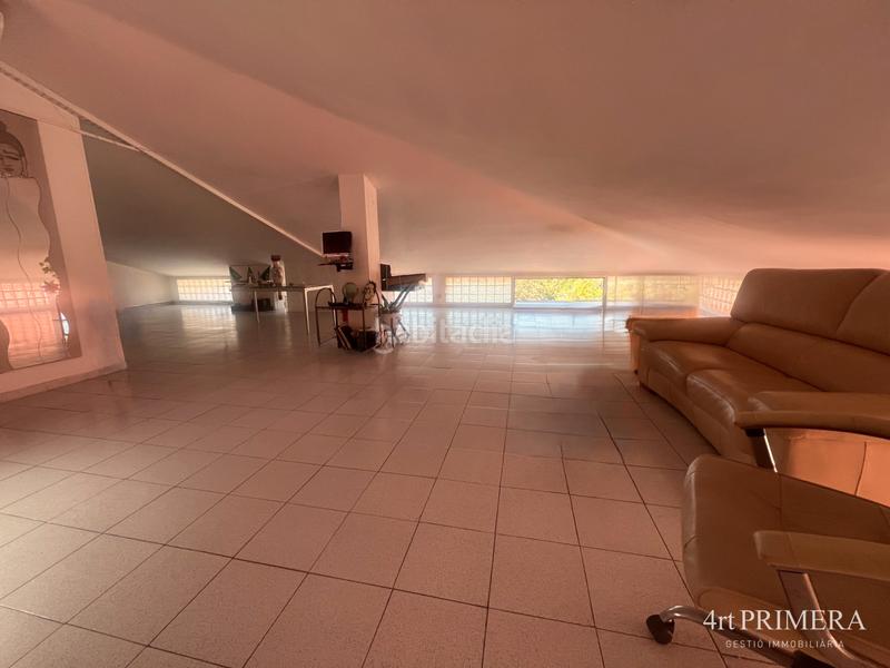 Foto b4e4357b-6d25-470b-99e1-559885eb2db1. Loft ¡loft abuhardillado , junto a calle girona! en Granollers