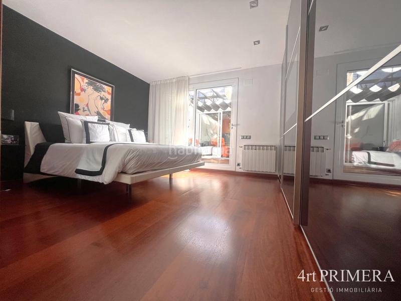 Foto 00306b55-7e6d-4c30-a2ff-bfccf5d856e2. House with fireplace heating parking in Centre Granollers