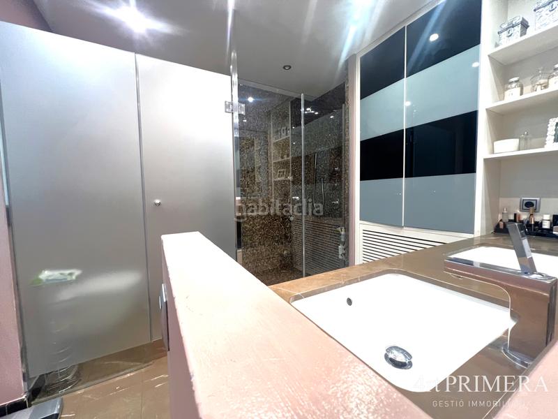 Foto 20ba19b2-ad1e-4abd-a43d-4c7c83f52f6c. House with fireplace heating parking in Centre Granollers