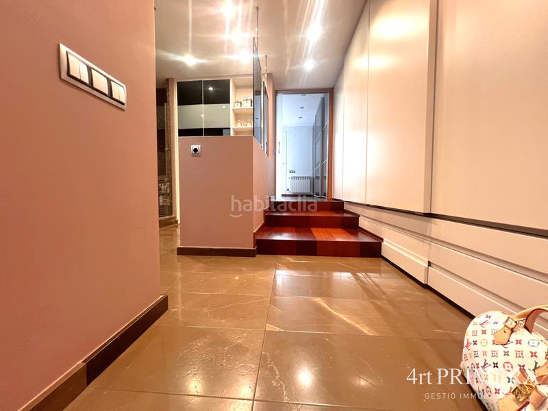 Foto 4311c099-5e59-4b63-b86e-b9029b3bac9f. House with fireplace heating parking in Centre Granollers