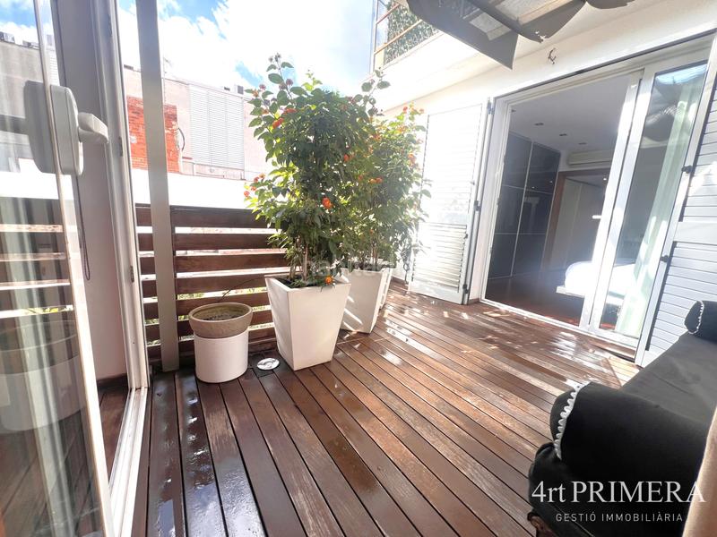 Foto b862acbb-cae9-46dc-856b-edb21b64982d. House with fireplace heating parking in Centre Granollers